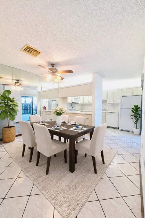 604 SE Castle Court #D, Port St. Lucie FL - photo 7 of 25