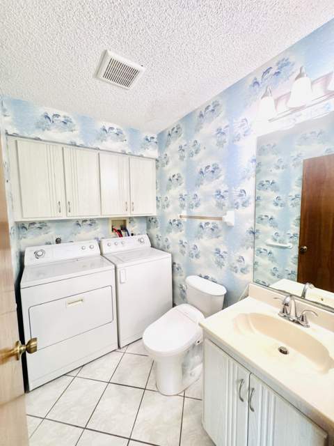 604 SE Castle Court #D, Port St. Lucie FL - photo 17 of 25
