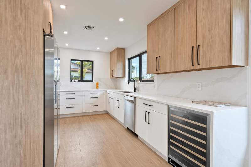 3 bedroom Single Family Residence at 1320 S Deerfield Avenue, Fairlawn, Deerfield Beach — photo 4