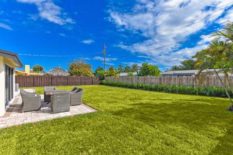 1320 S Deerfield Avenue, Deerfield Beach FL - photo 23 of 27