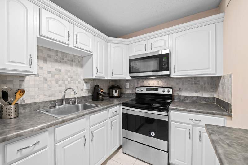 2 bedroom Condominium at 5180 E Sabal Palm Boulevard #239, Sabal Palm Village Condo, Tamarac — photo 2