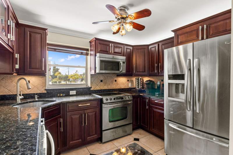 2 bedroom Condominium at 3580 S Ocean Boulevard #2a, Horizon East Condo, South Palm Beach — photo 4