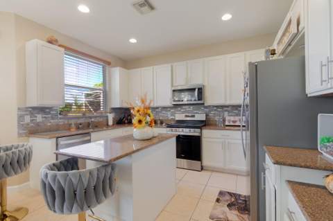 3887 Hamilton Key, West Palm Beach FL - photo 23 of 54