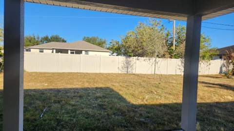 2049 SW Bayshore Boulevard, Port St. Lucie FL - photo 6 of 9
