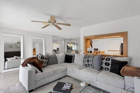 2274 Discovery Circle #2274, Deerfield Beach FL - photo 6 of 21