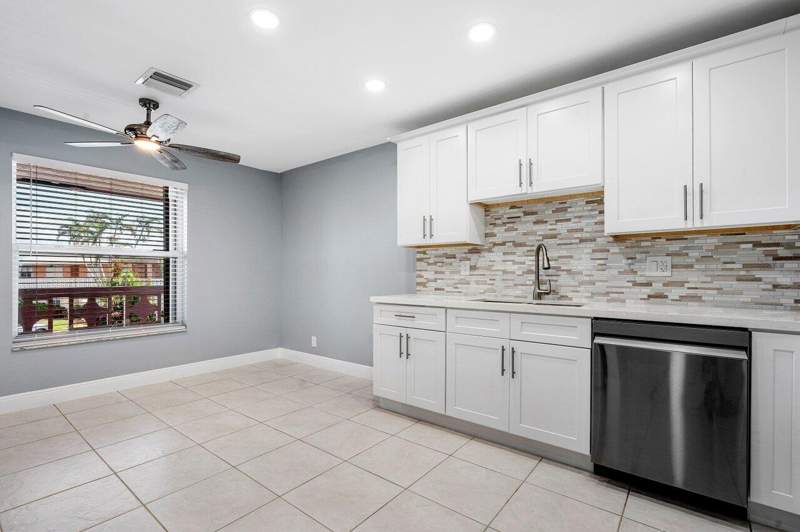 2 bedroom Condominium at 1740 NW 19th Terrace #204, Pines Of Delray North Condo, Delray Beach — photo 2