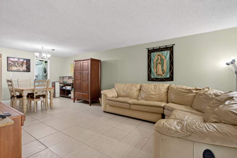 3 bedroom Condominium at 5900 NW 44th Street #115, Greens Of Inverrary Phase II, Lauderhill — photo 5