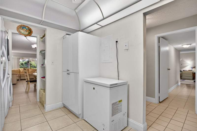 3 bedroom Condominium at 5900 NW 44th Street #115, Greens Of Inverrary Phase II, Lauderhill — photo 4