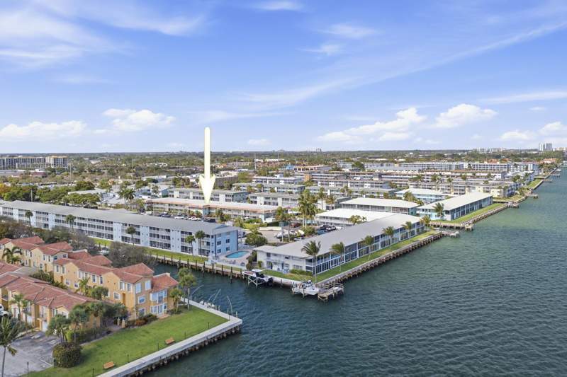 1 bedroom Condominium at 117 Lehane Terrace #205, Hampshire Arms Condo Apts Lt 181 (Less W 8.5 Ft) Al, North Palm Beach — photo 2