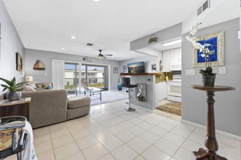 117 Lehane Terrace #205, North Palm Beach FL - photo 9 of 23
