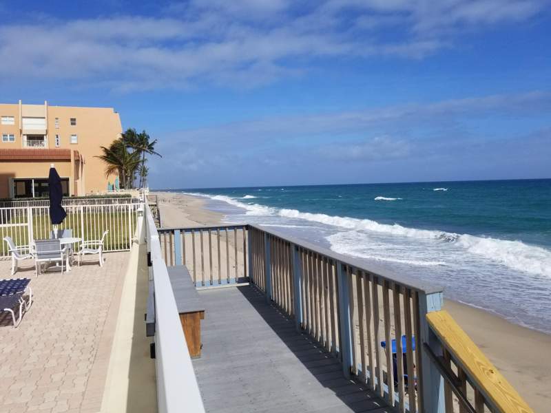 1 bedroom Condominium at 3540 S Ocean Boulevard #114, Le Chateau Royal Condo, South Palm Beach — photo 5