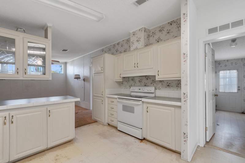 3 bedroom Manufactured Home at 8142 Meadowlark Lane, The Preserve At Savanna Club, Port St. Lucie — photo 4