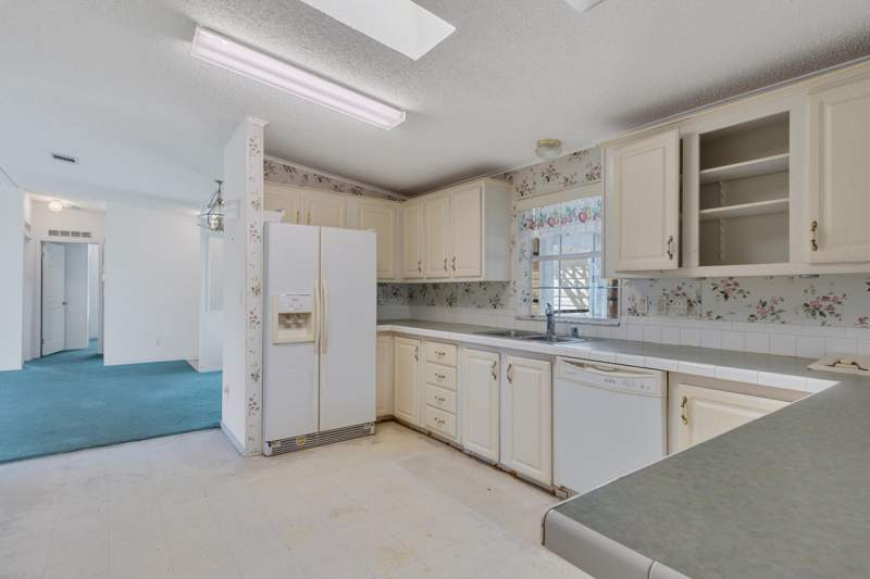 3 bedroom Manufactured Home at 8142 Meadowlark Lane, The Preserve At Savanna Club, Port St. Lucie — photo 5