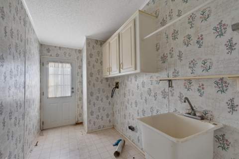 8142 Meadowlark Lane, Port St. Lucie FL - photo 13 of 27