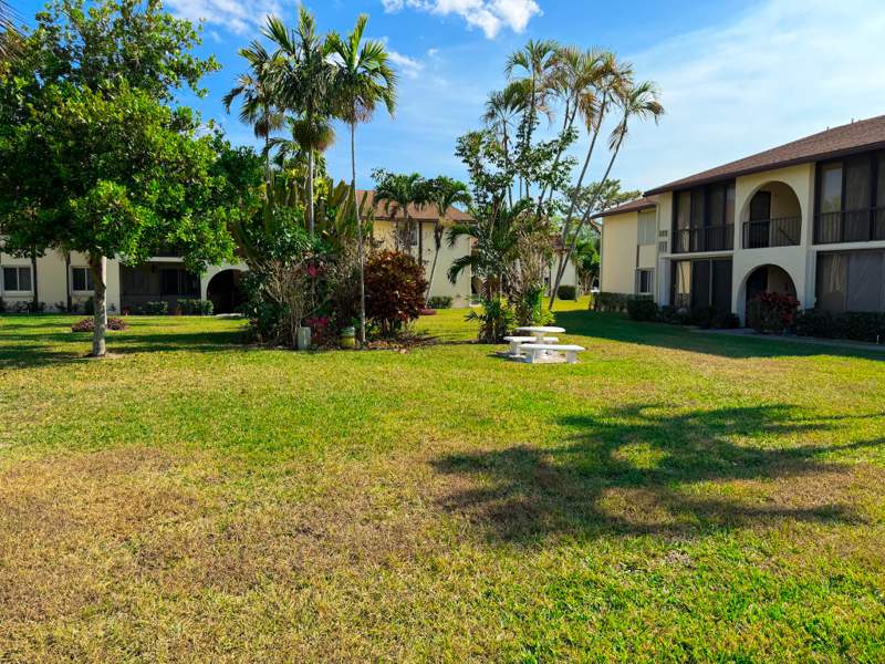 2 bedroom Condominium at 3530 Pine Needle Drive #C-2, Pine Ridge IV Condo, Greenacres — photo 2