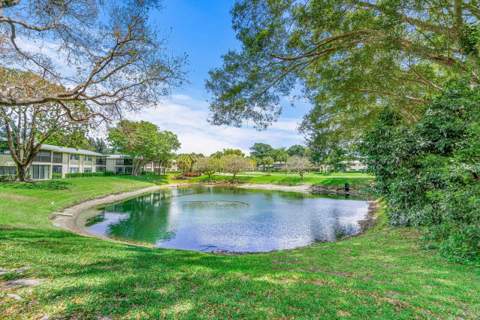 22 Westgate Lane #22h, Boynton Beach FL - photo 13 of 34