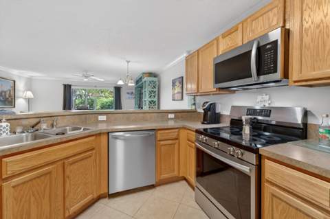 332 Timberwalk Trail #332, Jupiter FL - photo 6 of 48