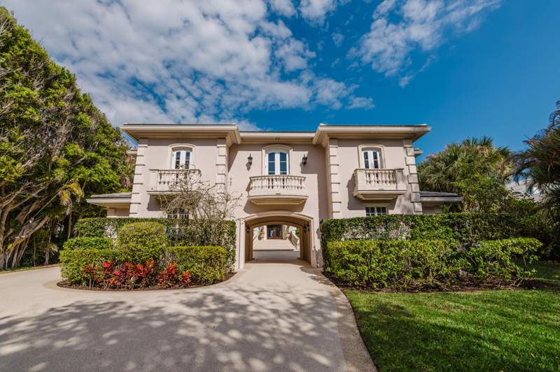 7 bedroom Single Family Residence at 19 N Beach Road, Bon Air Beach, Jupiter Island — photo 5