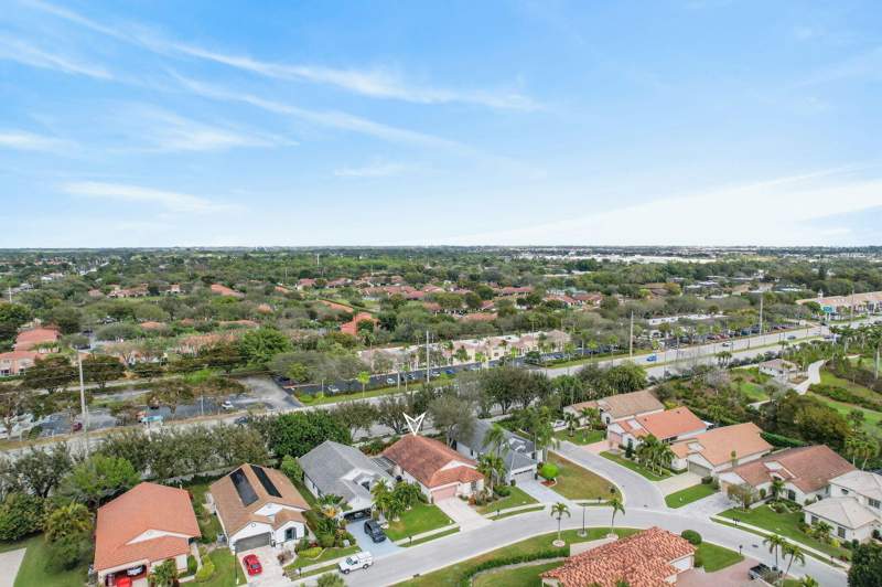 3 bedroom Single Family Residence at 10056 Lexington Circle, Lexington Lakes, Boynton Beach — photo 4