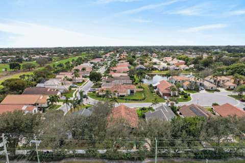 10056 Lexington Circle, Boynton Beach FL - photo 13 of 70