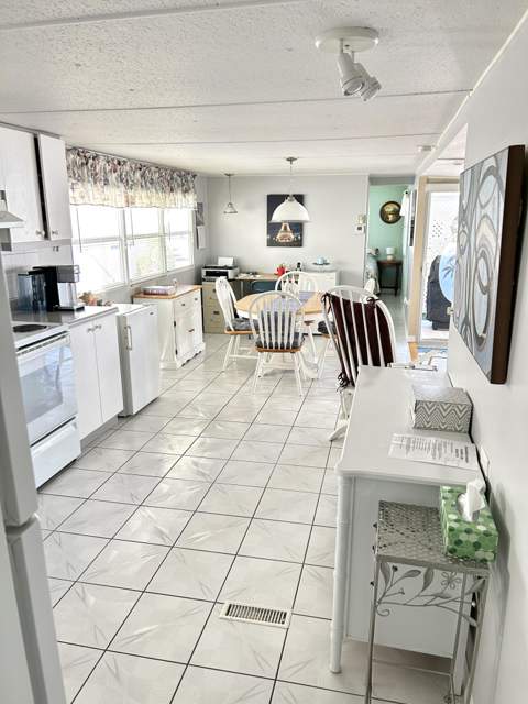 3332 Broadway Street, Hollywood FL - photo 18 of 36