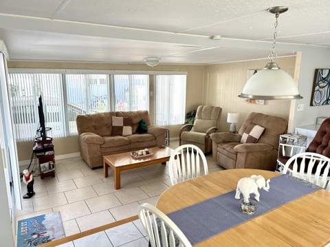 3332 Broadway Street, Hollywood FL - photo 9 of 36
