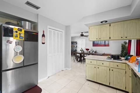 2118 SE Morningside Boulevard, Port St. Lucie FL - photo 14 of 54