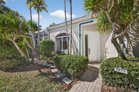 7671 Dahlia Court, West Palm Beach FL - photo 6 of 68