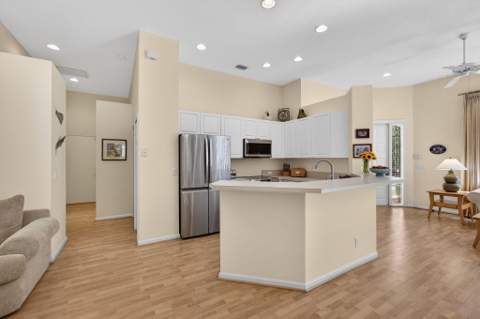 7671 Dahlia Court, West Palm Beach FL - photo 17 of 68