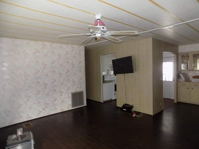 2 bedroom Mobile Home at 18009 Huapi, Jamaica Bay Mobile Home Co-Op, Boynton Beach — photo 5
