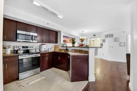 4151 San Marino Boulevard #101, West Palm Beach FL - photo 11 of 31