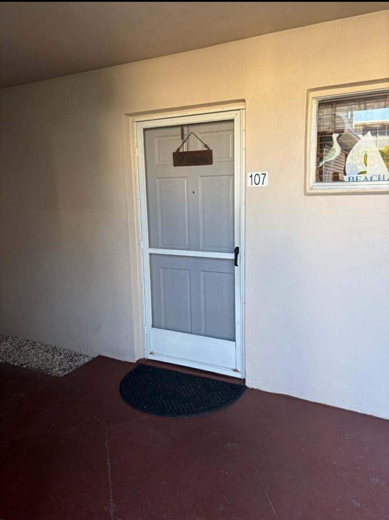 1 bedroom Condominium at 2770 S Garden Drive #107, Lake Clarke Gardens, Lake Worth Beach — photo 2