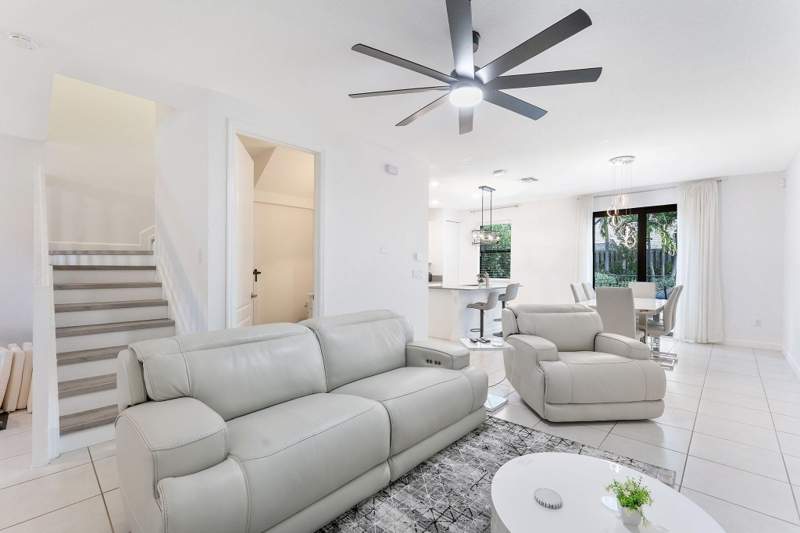 3 bedroom Townhouse at 12826 Anthorne Lane, Cambria Parc, Boynton Beach — photo 2