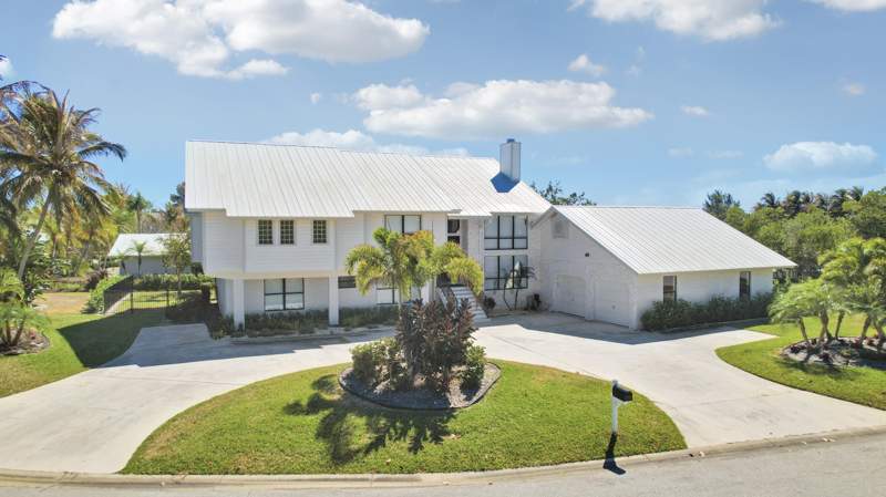 5 bedroom Single Family Residence at 4290 SE Whiticar Way, Mariner Cay Yacht Club, Stuart — photo 2