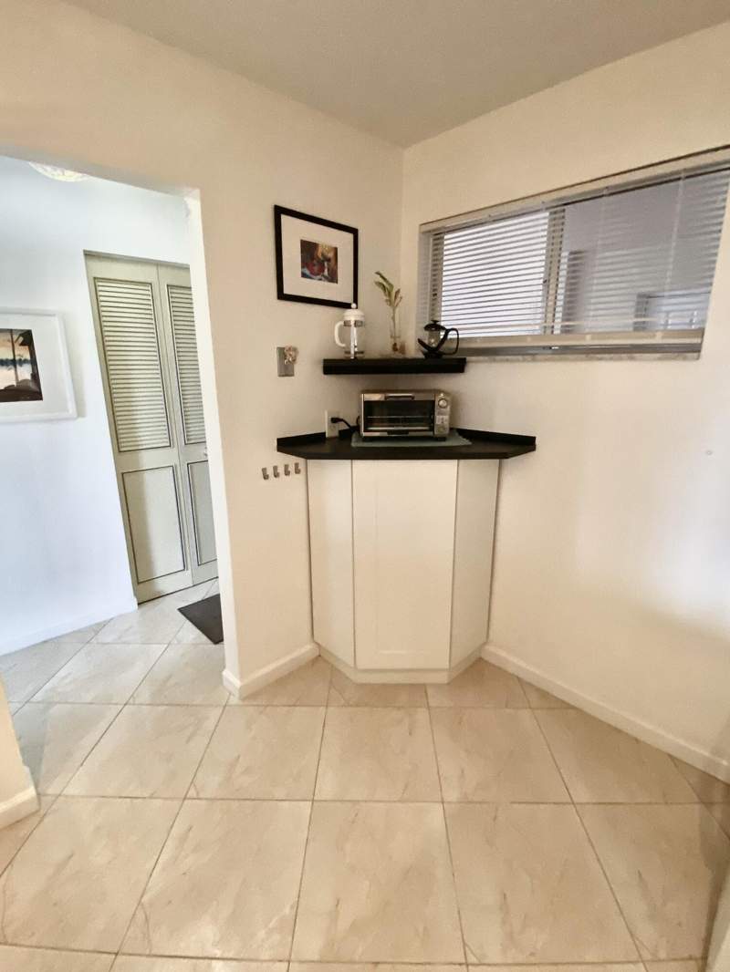1 bedroom Condominium at 2616 N Garden Drive #204, Lake Clarke Gardens Condo 9, Lake Worth — photo 4