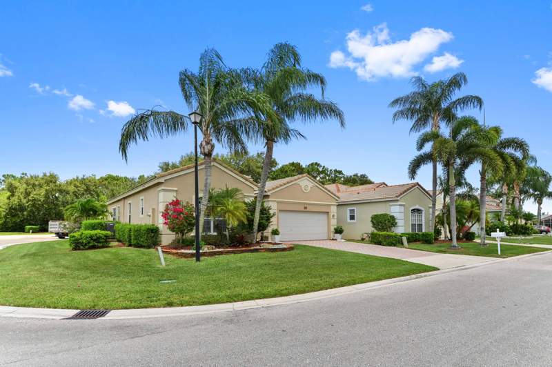 3 bedroom Single Family Residence at 4453 N San Andros, Andros Isle, West Palm Beach — photo 2