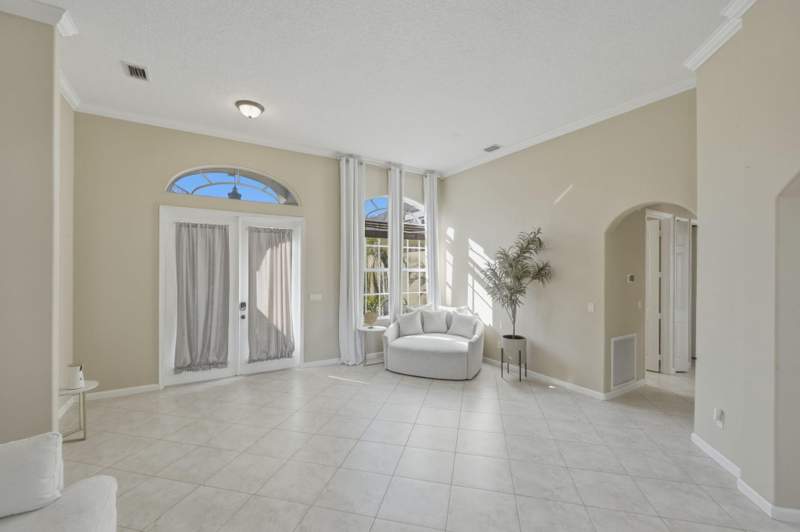 4 bedroom Single Family Residence at 2081 SW Algiers Street, Section 35, Port St. Lucie — photo 4