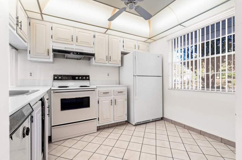 1 bedroom Condominium at 4602 Martinique Way #E1, Martinique Village I Condo, Coconut Creek — photo 3