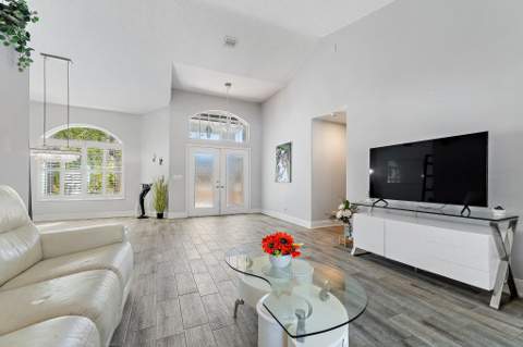 13033 Randolph Siding Road, Jupiter FL - photo 9 of 42