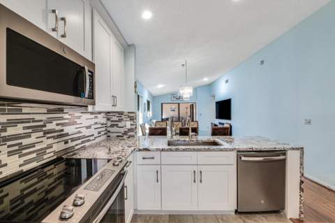6235 Kings Gate Circle, Delray Beach FL - photo 15 of 64
