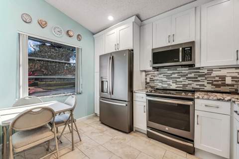 6235 Kings Gate Circle, Delray Beach FL - photo 16 of 64