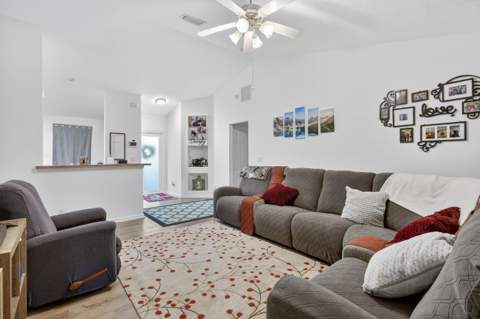 1011 SE Euclid Lane, Port St. Lucie FL - photo 13 of 34