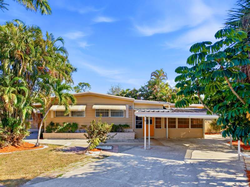 2 bedroom Manufactured Home at 8903 Oak Street, Pine Grove Village, Boynton Beach — photo 2