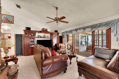 5172 NW 84th Road, Coral Springs FL - photo 17 of 38