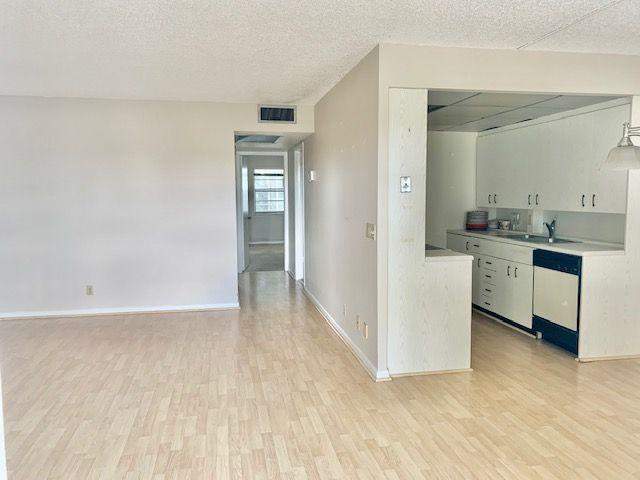 2 bedroom Condominium at 3063 Ainslie D, Century Village, Boca Raton — photo 3