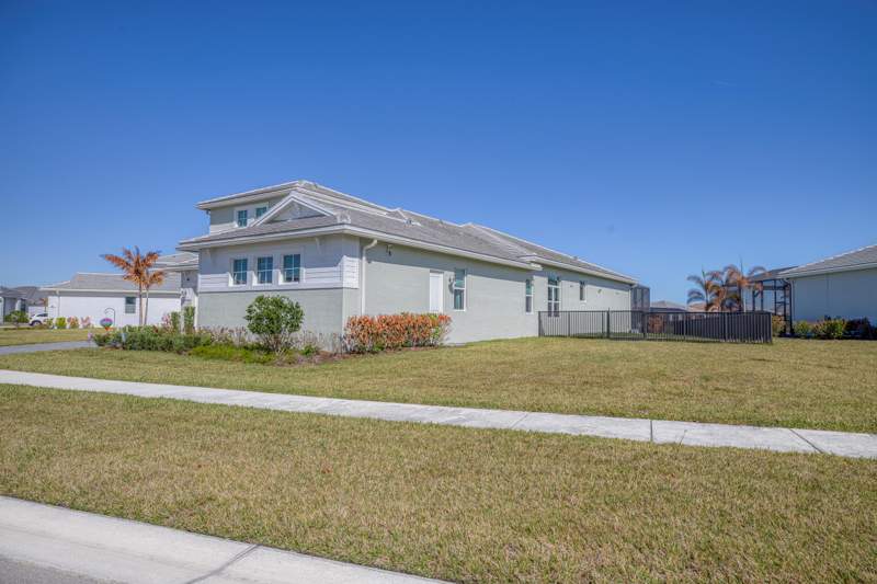 4 bedroom Single Family Residence at 8538 SW Cantante Way, Verano South Pud 1 - Pod D - Plat No. 4 - Replat No. 2, Port St. Lucie — photo 5