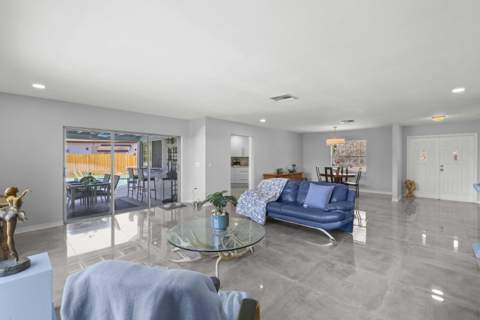 6797 Bayshore Drive, Lake Worth FL - photo 8 of 34