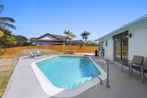 6797 Bayshore Drive, Lake Worth FL - photo 19 of 34