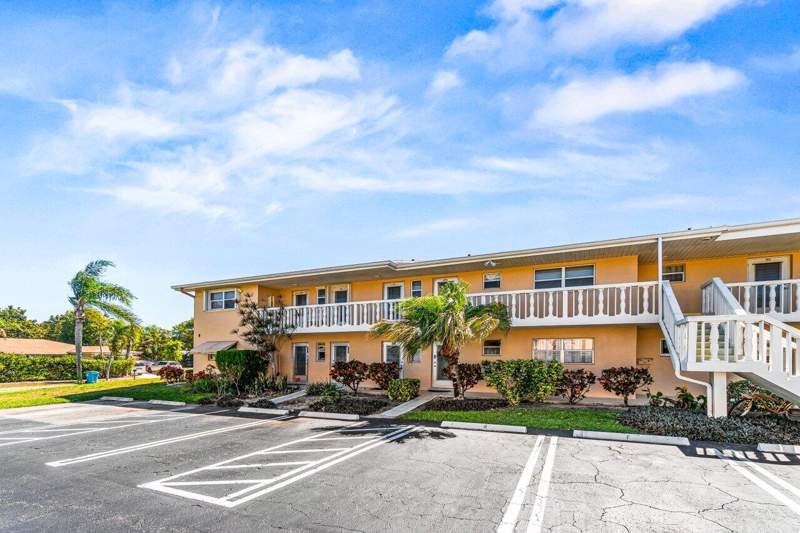 2 bedroom Condominium at 2121 NE 1st Court #202, Village Royale Condo 2, Boynton Beach — photo 3