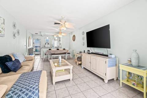 2121 NE 1st Court #202, Boynton Beach FL - photo 15 of 28